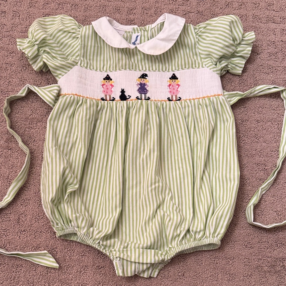 Silly Goose Hand Smocked Witches Bubble Size 24M